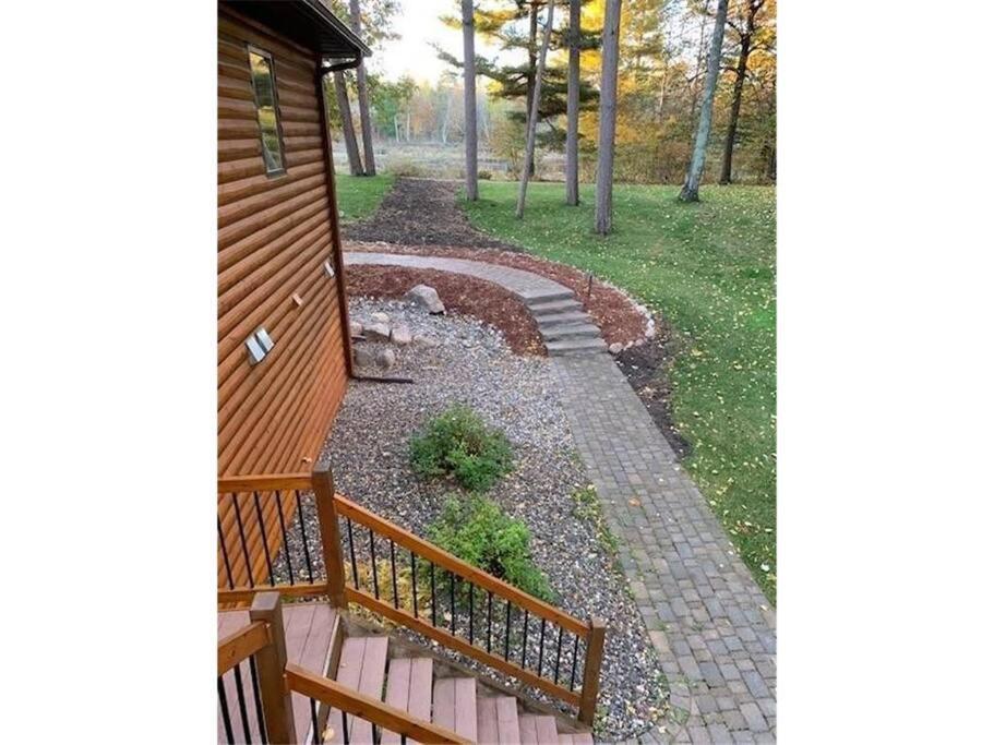 Large Log Home On Lake With Hot Tub Cross Lake Exterior photo