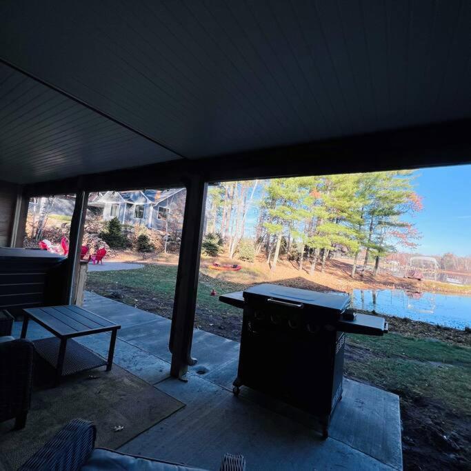 Large Log Home On Lake With Hot Tub Cross Lake Exterior photo