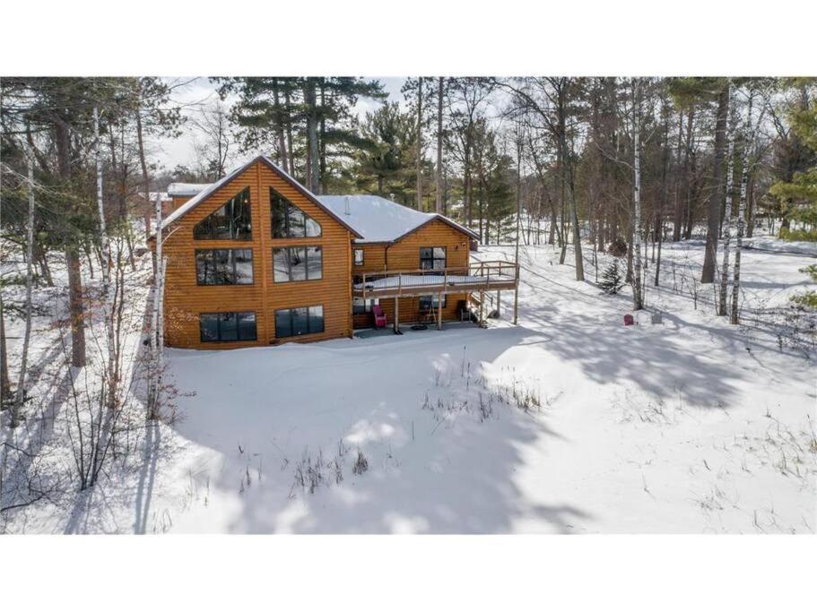 Large Log Home On Lake With Hot Tub Cross Lake Exterior photo