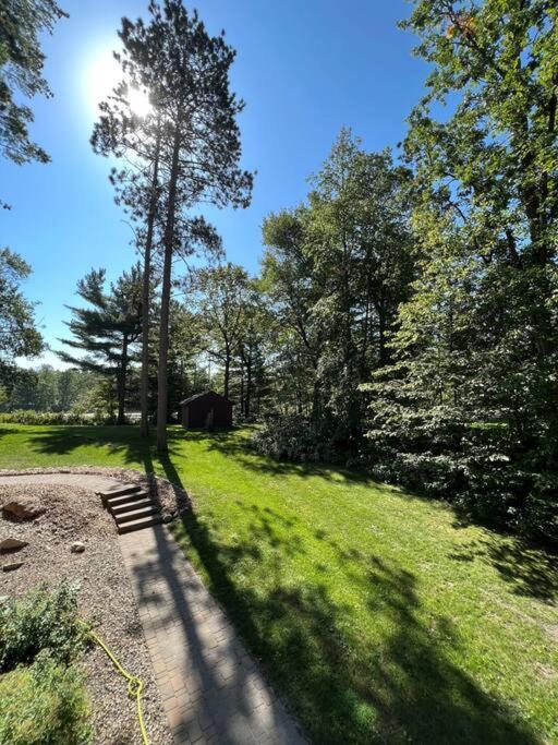 Large Log Home On Lake With Hot Tub Cross Lake Exterior photo